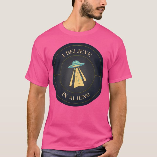 Camiseta Creo En Los Extranjeros Ufo Volando Saucer (Anverso)