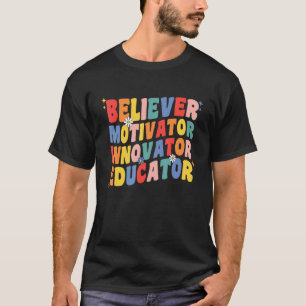 Camiseta Creyente Motivador Innovador Educador Maestro Retr