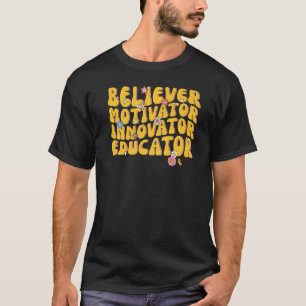 Camiseta Creyente Motivador Innovador Educador Retro Maestr