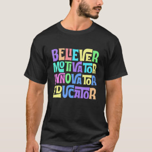 Camiseta Creyente Motivador Innovador Educador Retro Maestr