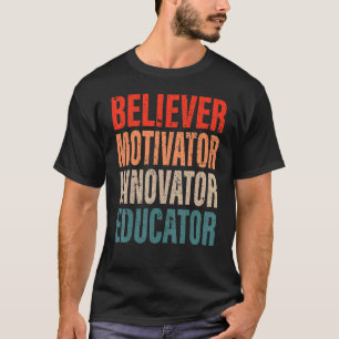 Camiseta Creyente Motivator Innovator Educator Retro Vintag