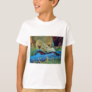 Camiseta cría de león