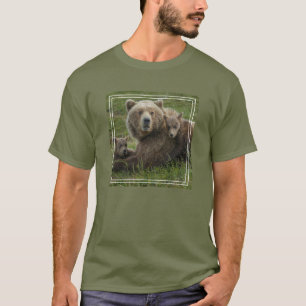 Camiseta Crías de oso pardo acariciando a su madre