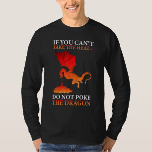 Camiseta Criatura Mitológica Voladora Escupidora de Fuego D