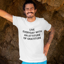 Camiseta cristiana para hombres Gratitud en la Fe