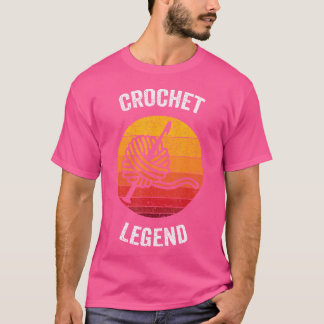 Camiseta Crochet Legend  Vintage Knitting Crocheting