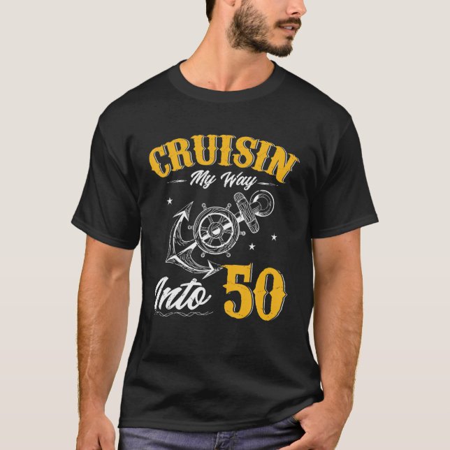 Camiseta Cruceros En Mi Camino Hacia 50 Graciosos Cruceros  (Anverso)