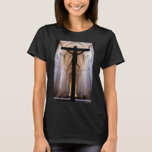 Camiseta Crucifijo con Jesús Cristo. Abadía gótica de Alcob