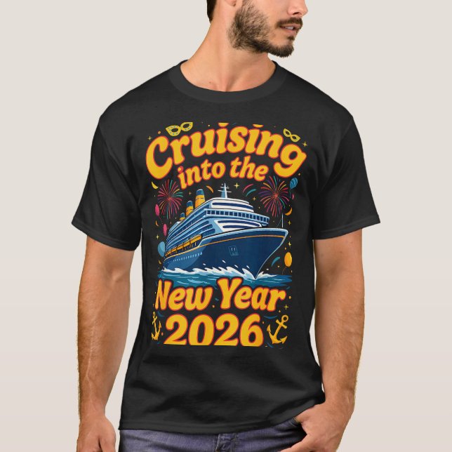 Camiseta Cruise Into The New Year 2026 Crew Squad Family Ma (Anverso)