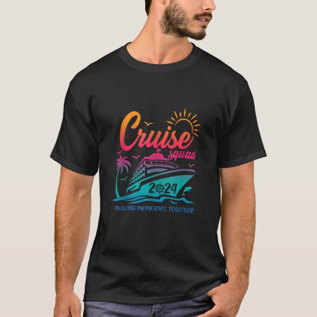Camiseta Cruise Squad 2024 Convirtiendo Recuerdos en famili (Anverso)