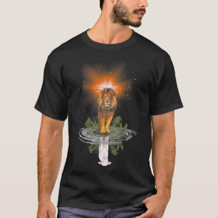 Camiseta Cruz de León Jesús Reflexión Agua Espejo Oveja
