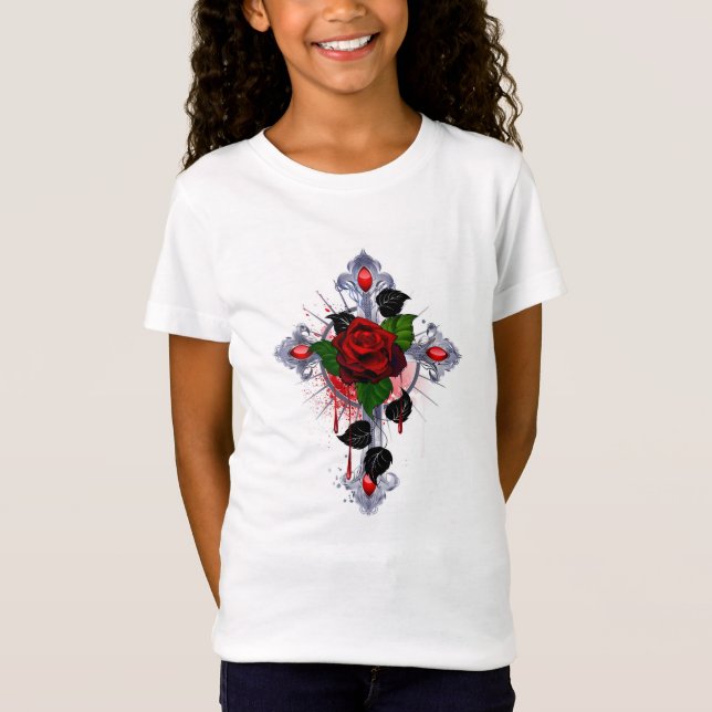 Camiseta Cruz de Plata con una Rosa Roja (Anverso)