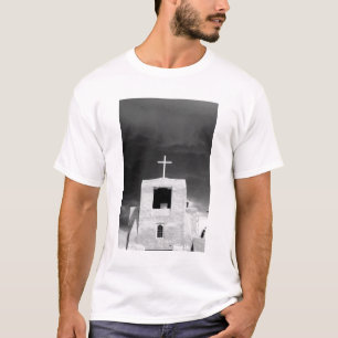 Camiseta Cruz en la iglesia más antigua, San Miguel, Santa