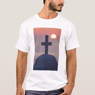 Camiseta Cruz en lo alto de la iglesia al atardecer, Mykono