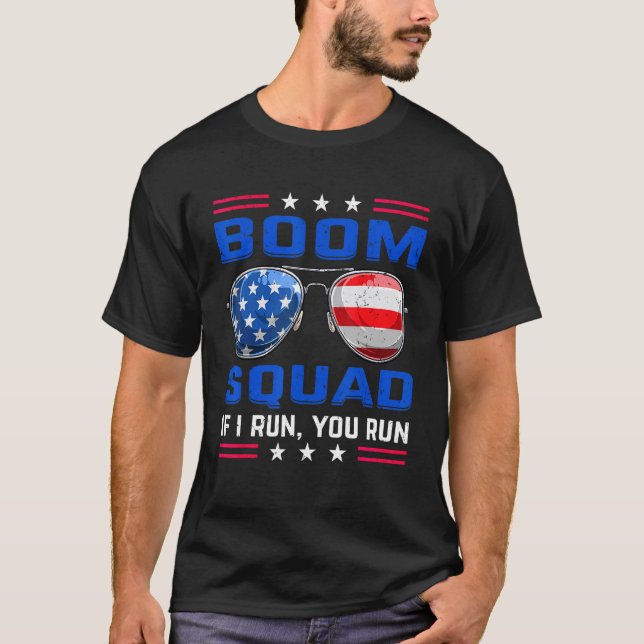 Camiseta Cuadrilla de Explosiones del 4 de Julio Si Yo Corr (Anverso)