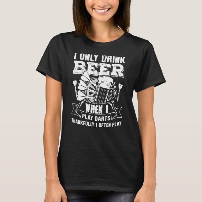 Camiseta Cuando juego dardos (Anverso)