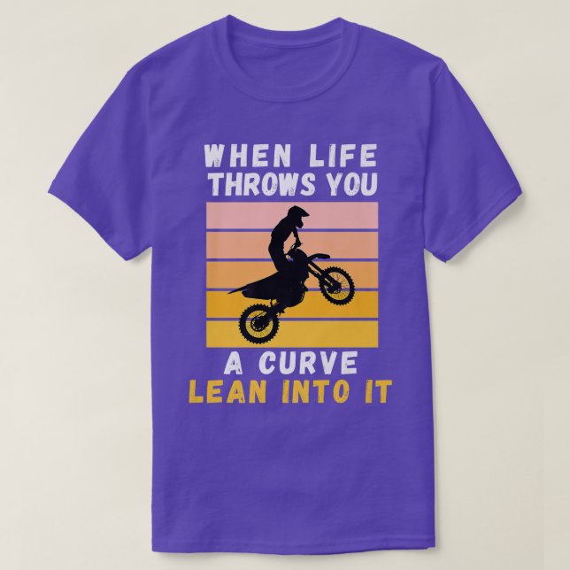 Camiseta Cuando La Vida Te Arroja Una Curva Se Inclina En S (Diseño del anverso)