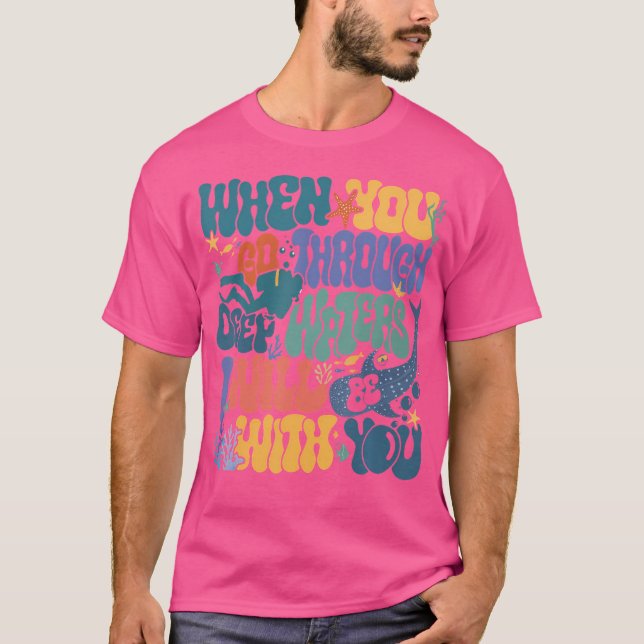 Camiseta Cuando Pasas Por Aguas Profundas Vbs 2024 Cristian (Anverso)