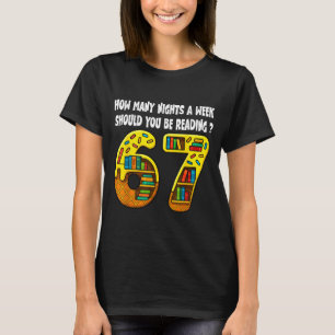 Camiseta Cuántas Noches A La Semana Deberías Estar Leyendo 