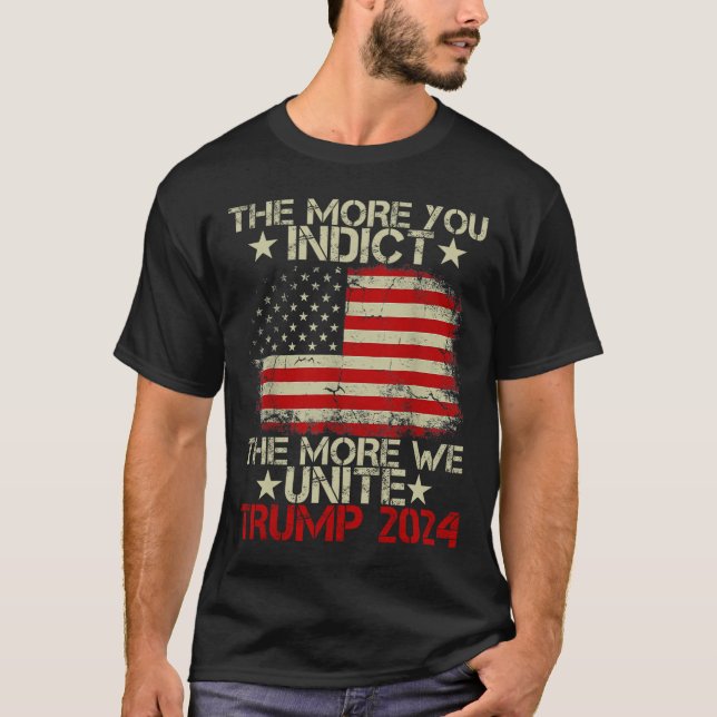 Camiseta Cuanto más nos unimos a Maga Trump, índico (Anverso)
