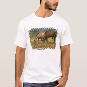 Camiseta Cuarto de caballo en el campo de las flores silves