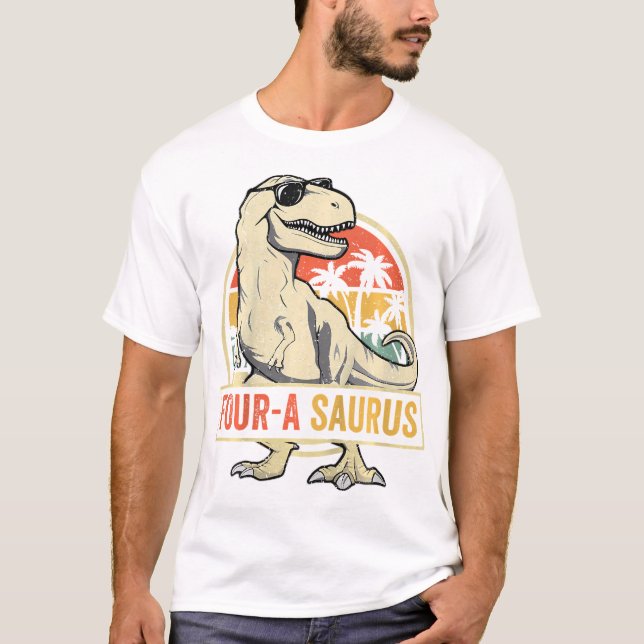 Camiseta Cuatro A Saurus Cumpleaños T Rex Dino De 4 Años 4D (Anverso)