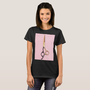 Camiseta Cuello Dorado Estilista Tijeras Belleza Salon Hair