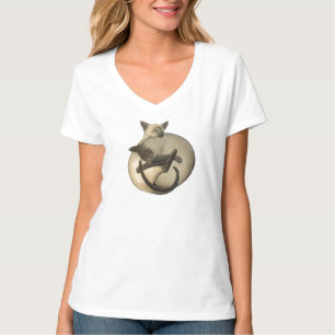 Camiseta Cuello en v nano de los gatos siameses de Yin Yang