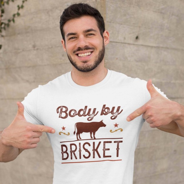 Camiseta Cuerpo por Brisket (man wearing shirt for barbecue lovers - Body by brisket shirt)