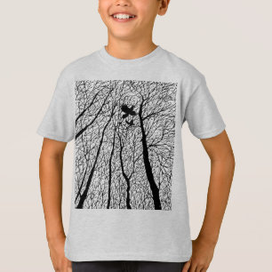 Camiseta Cuervos Silueteados en los Árboles de Invierno