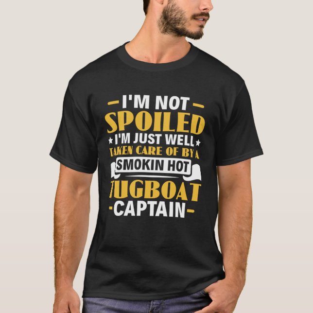 Camiseta Cuidada Por Smokin Hot Tugboat Capitán Esposa Chic (Anverso)