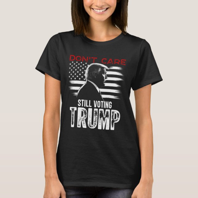 Camiseta Cuidado aún votando regalos de Trump (Anverso)