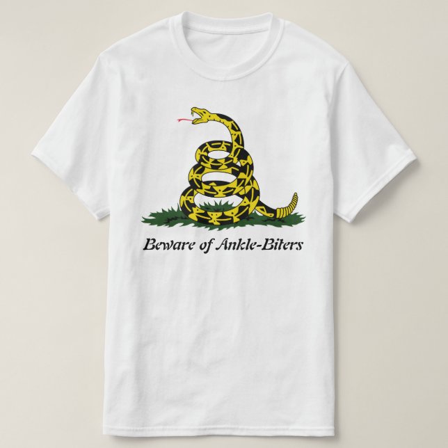 Camiseta Cuidado con Ankle-Biters (Diseño del anverso)