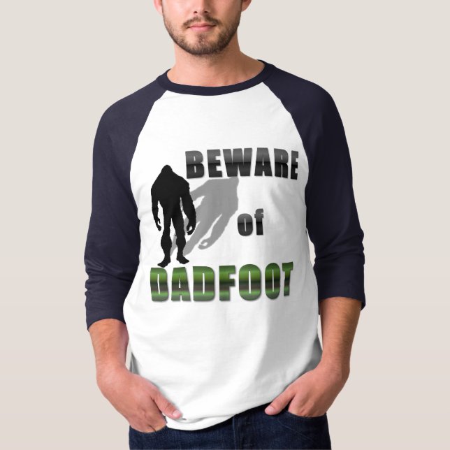 Camiseta Cuidado con DADFOOT (Anverso)