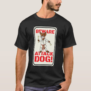 Camiseta Cuidado con el ataque al perro Chihuahua por perro