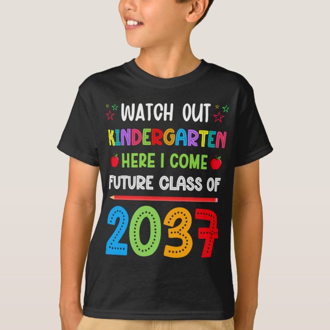 Camiseta Cuidado Con El Jardín Infantil Acá Vengo Clase De  (Anverso)