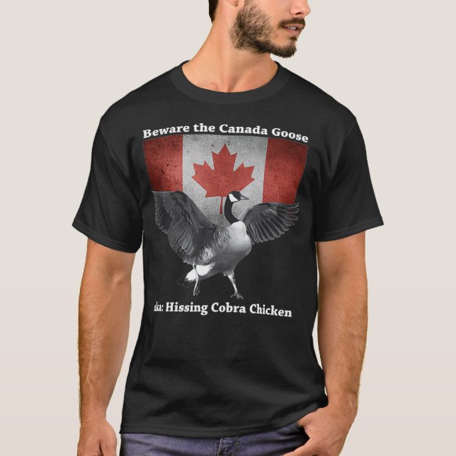 Camiseta Cuidado con el pollo de Cobra Hissing, conocido co (Anverso)
