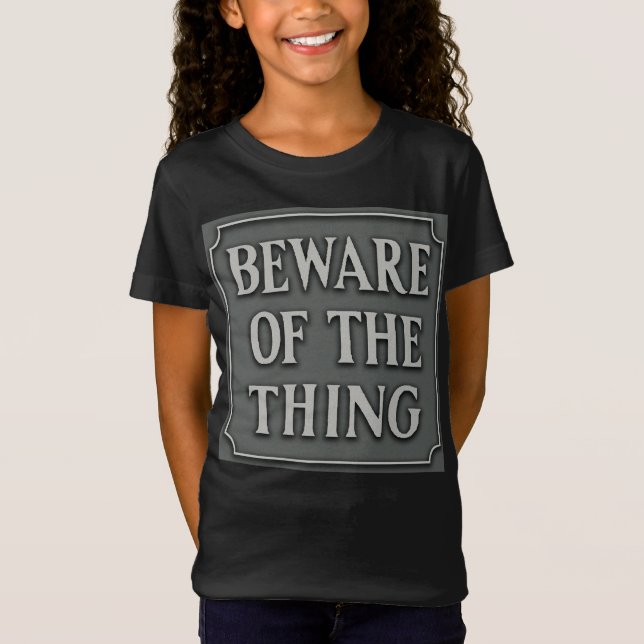 Camiseta Cuidado con la familia Addams con el Thing Premium (Anverso)