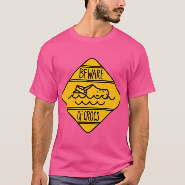 Camiseta Cuidado Con Los Crocs (Anverso)