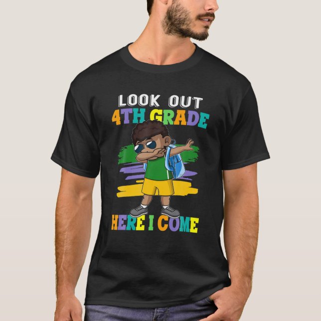 Camiseta Cuidado Con Los Niños De 4º Grado Que Volvieron Al (Anverso)
