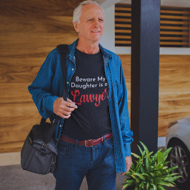 Camiseta Cuidado con que mi hija es abogada | MOM DAD