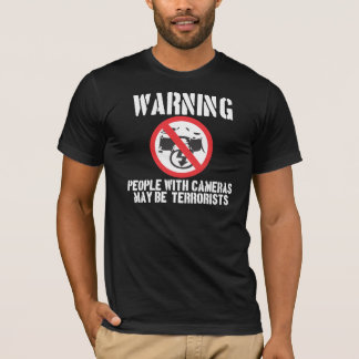 Camiseta Cuidado (negro)