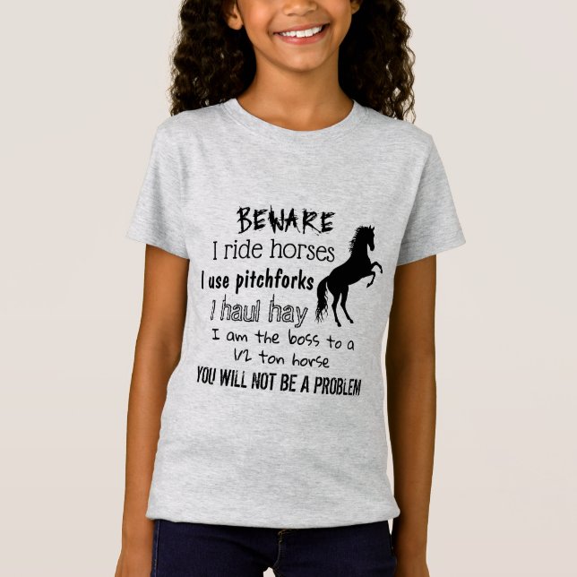 CAMISETA CUIDADO - YO CAMINO CABALLOS - (Anverso)