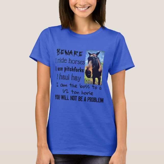 CAMISETA CUIDADO - YO CAMINO CABALLOS - (Anverso)