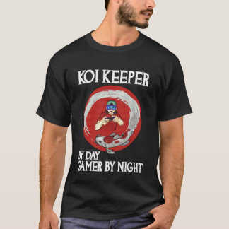 Camiseta Cuidador de Koi de Día Jugador de Noche Divertido 