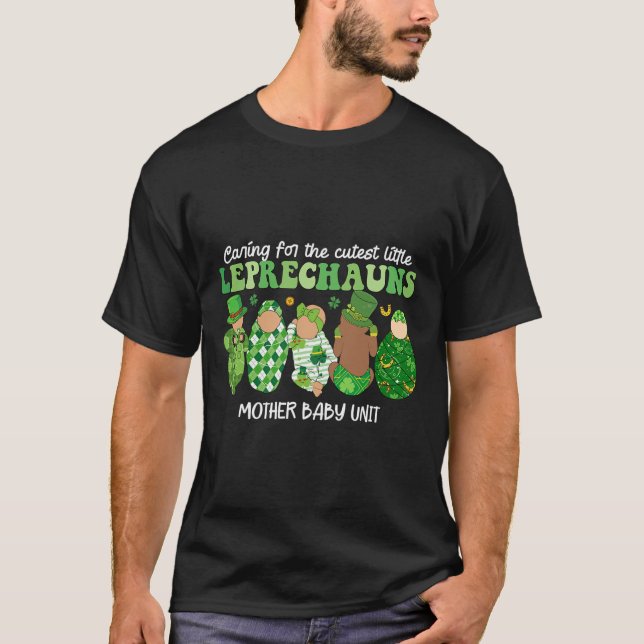 Camiseta Cuidando A La Madre De Leprechauns Más Cuidadosa (Anverso)