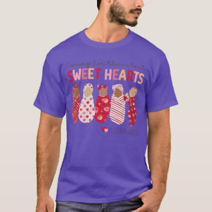Camiseta Cuidando a los más dulces enamorados Enfermera Nic