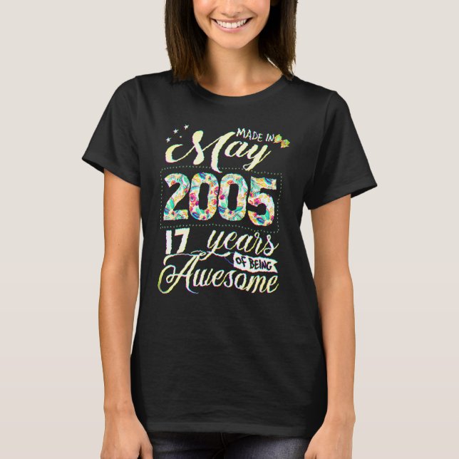Camiseta Cumpleaños 17 Flores Para Mujeres Nacidas En Mayo  (Anverso)