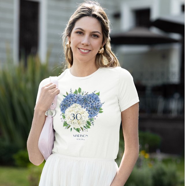 Camiseta Cumpleaños 30 con Hortensias Blancas y Azules Pers (Subido por el creador)
