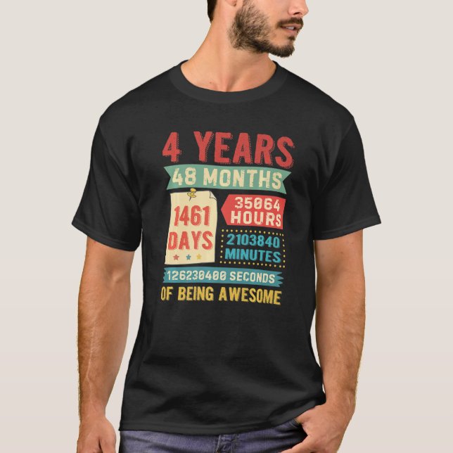 Camiseta Cumpleaños de 4 años de edad 4 decoraciones (Anverso)